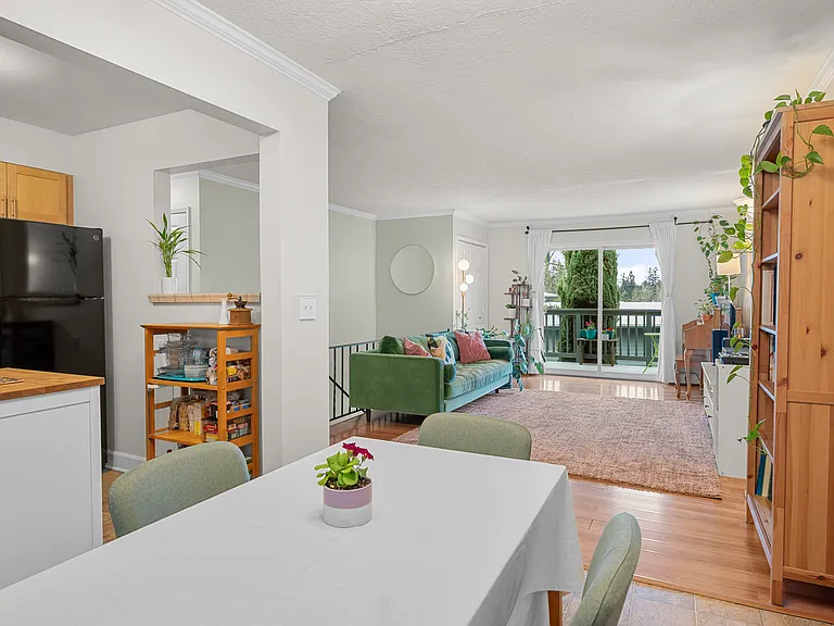 1025 SW Bertha Blvd #3 — Photo 12