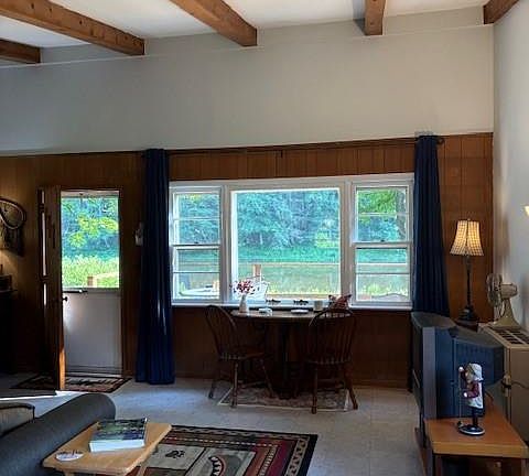 5th image of 205 Long Flats Road