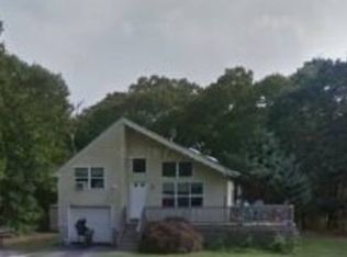 36 Havenwood Dr W, Shirley, NY 11967
