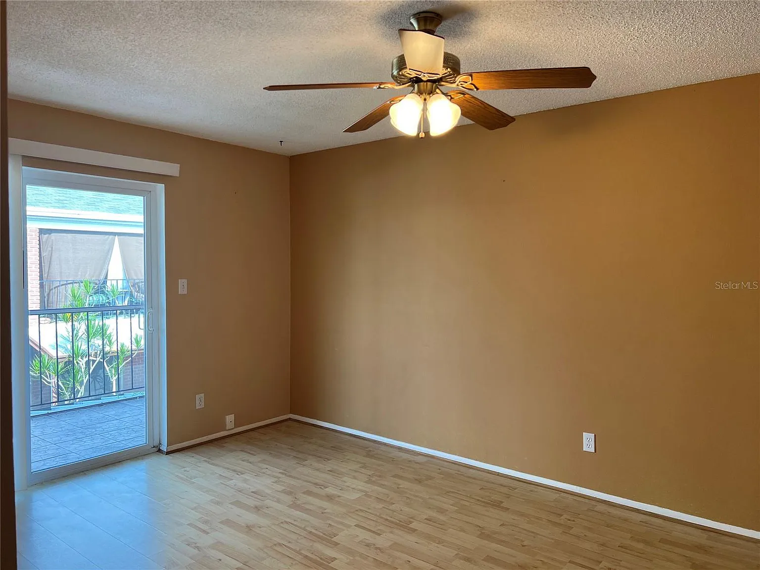 1 bed, 680 sqft, $1,350 — Photo 2