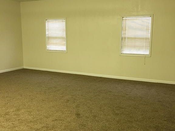 5th image of 1108 E L St