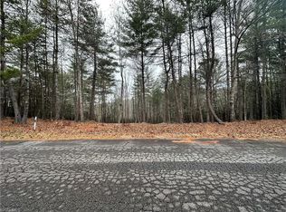 162 Carrington Dr #4, Mount Airy, NC 27030