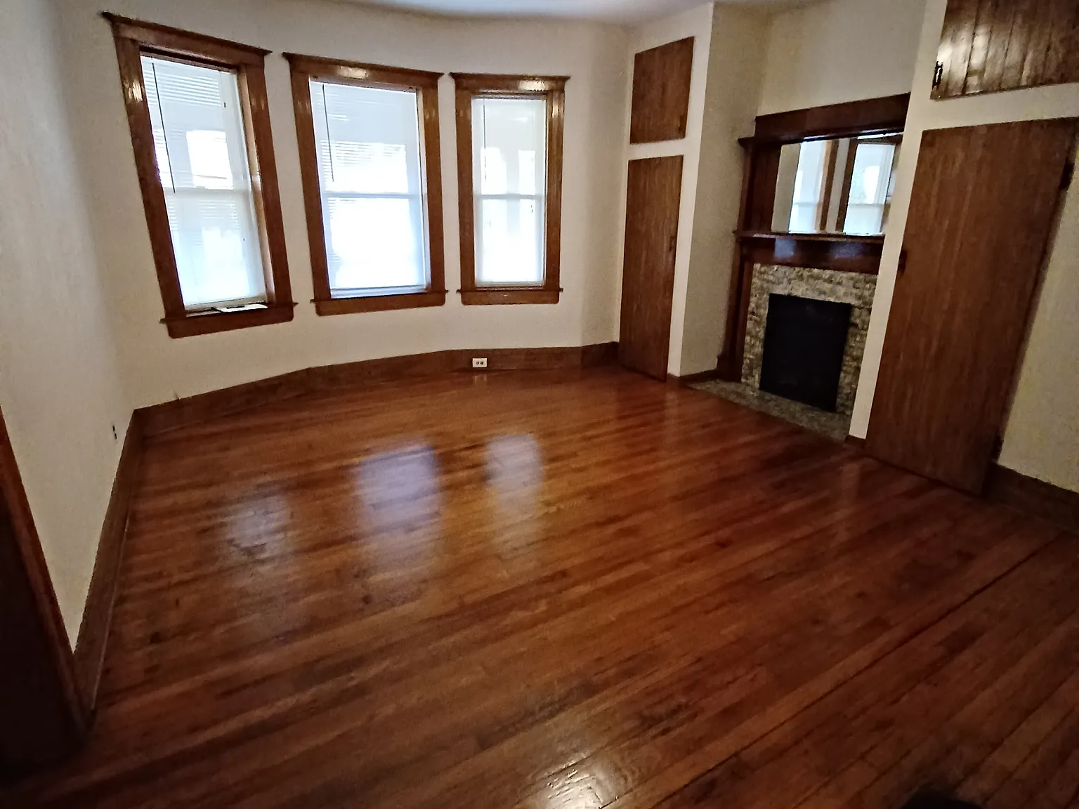 2 bed, 750 sqft, $1,100 — Photo 4