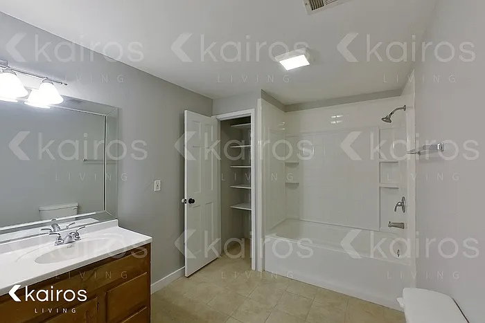 4417 Brown Ave — Photo 16
