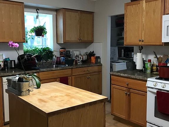 4th image of 30 Linwood Ave