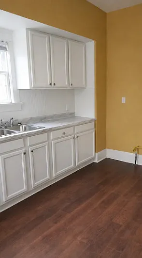 4 bed, 1340 sqft, $1,600 — Photo 2