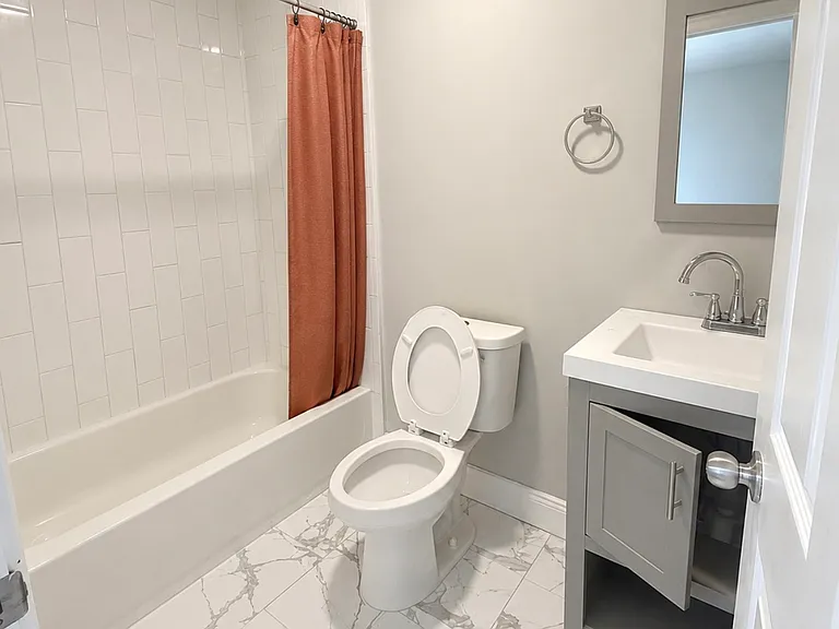 199 Governor St #2 — Photo 8