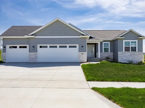 1510 Cardinal Dr, Fairfax, IA 52228
