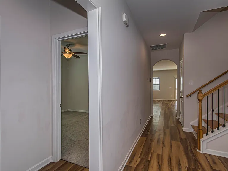 147 Doolittle Dr — Photo 6