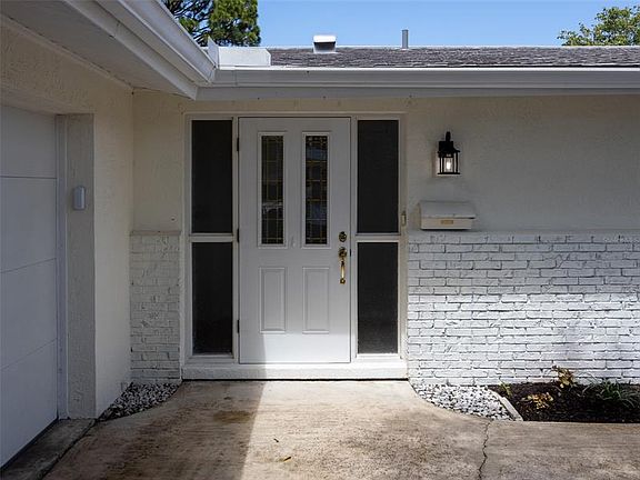 4th image of 1400 Nokomis Ave S