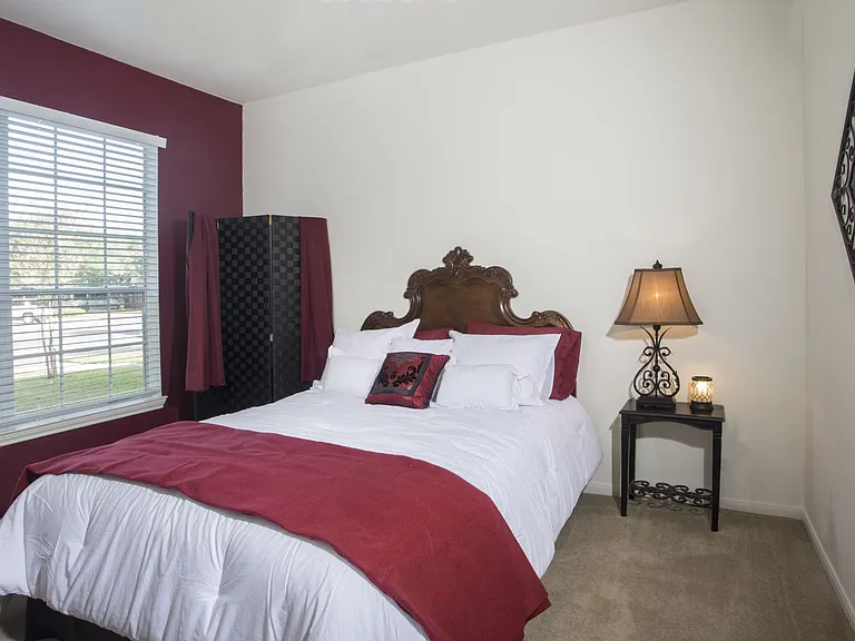 Rincon Apartments — Photo 5