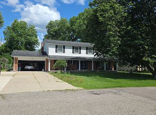 6949 Cottonwood Knl, West Bloomfield, MI 48322