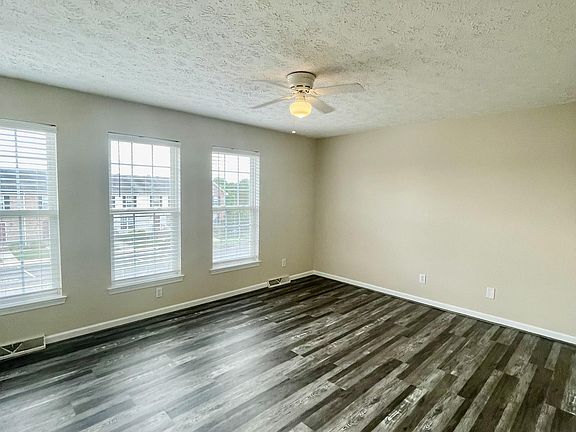 2nd image of 1069 Blue Ridge View Cir #1