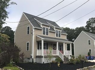 17 Cape Cod Ave, Plymouth, MA 02360