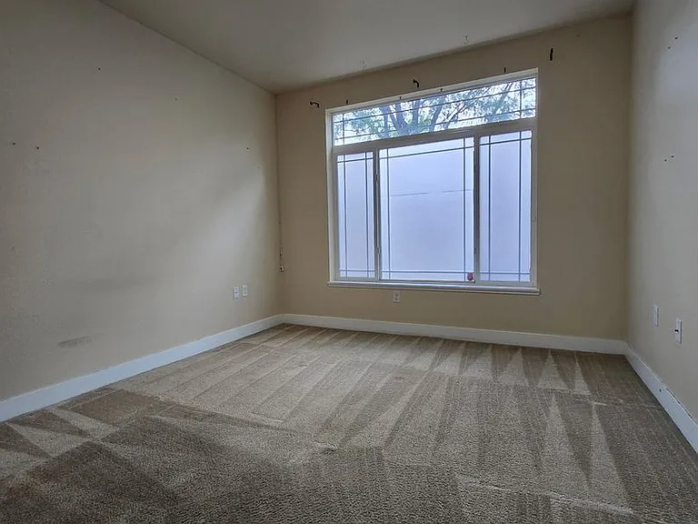 2445 Windrow Dr #B102 — Photo 7