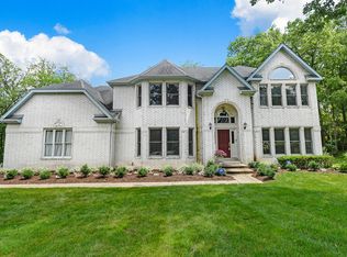 7701 Forest Hill Rd, Burr Ridge, IL 60527