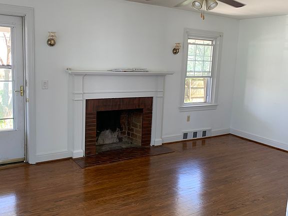 3rd image of 231 Grandview Dr