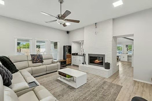 5th image of 2936 Regal Rd
