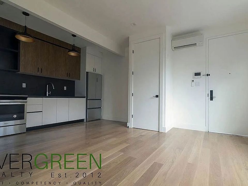 1st image of 558 Kingston Ave #3L