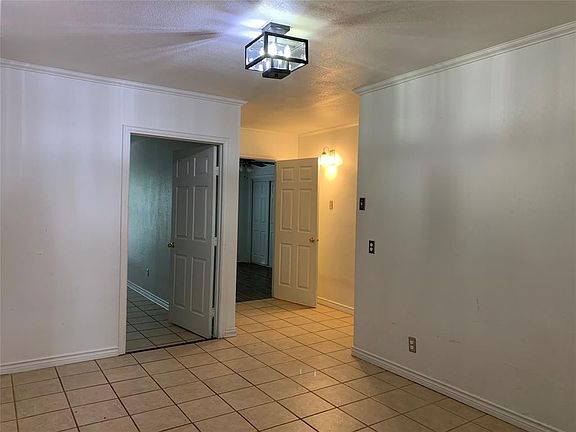 3rd image of 3617 Washburn Ave