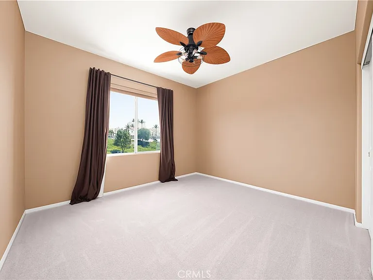 45277 Chateau Ct — Photo 40