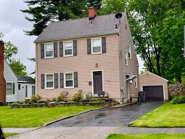 1665 Meadowbrook Ave, Youngstown, OH 44514