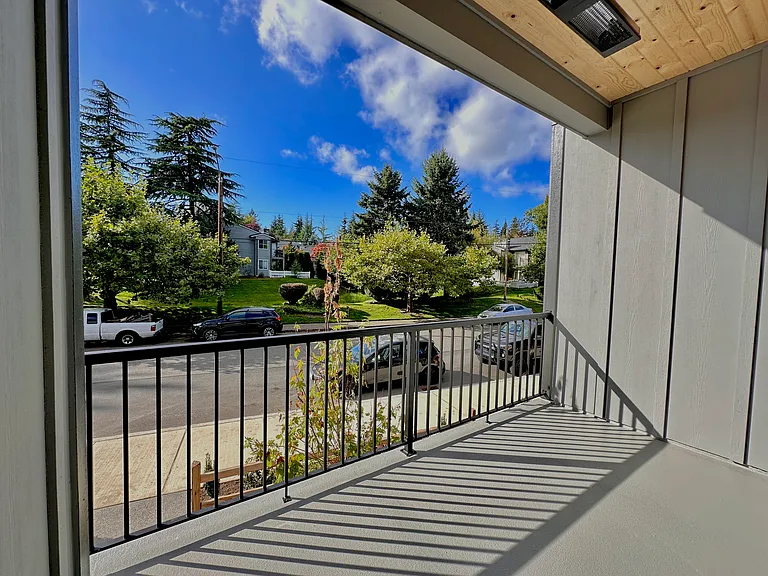Heated & covered patio - unobstructed views