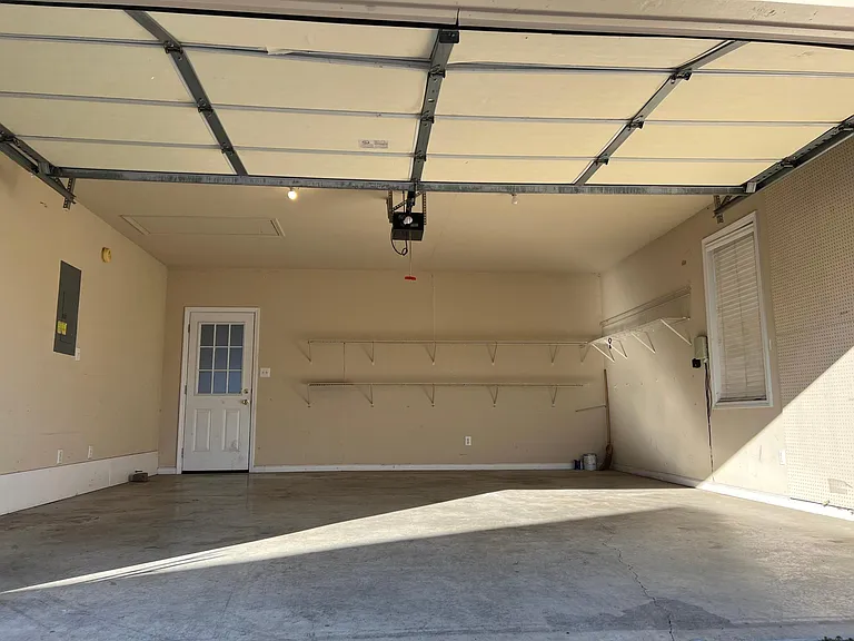 7707 Wyndham Cir — Photo 39