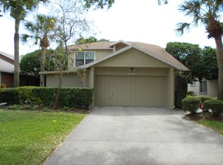 4424 Golf Club Ln, Tampa, FL 33618