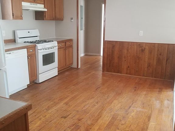 5th image of 23644 Dolphin St