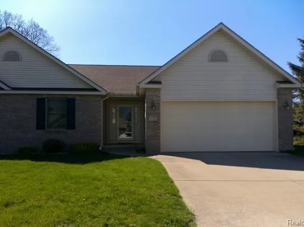 3149 Rotterdam Dr #69, Clio, MI 48420