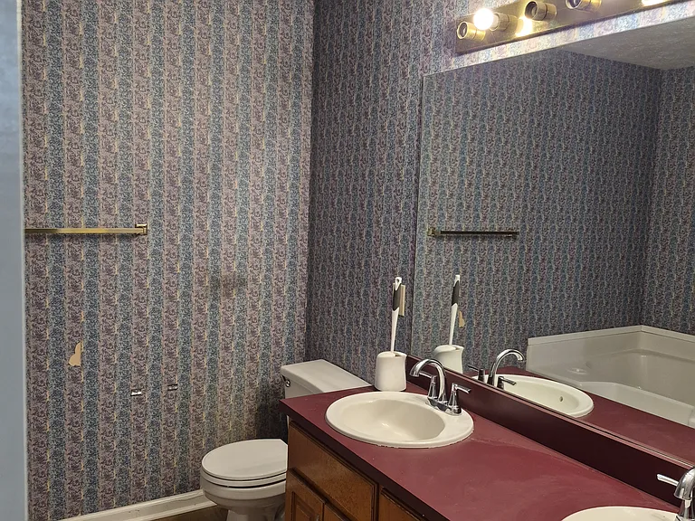 7812 Birchwood Ln — Photo 13