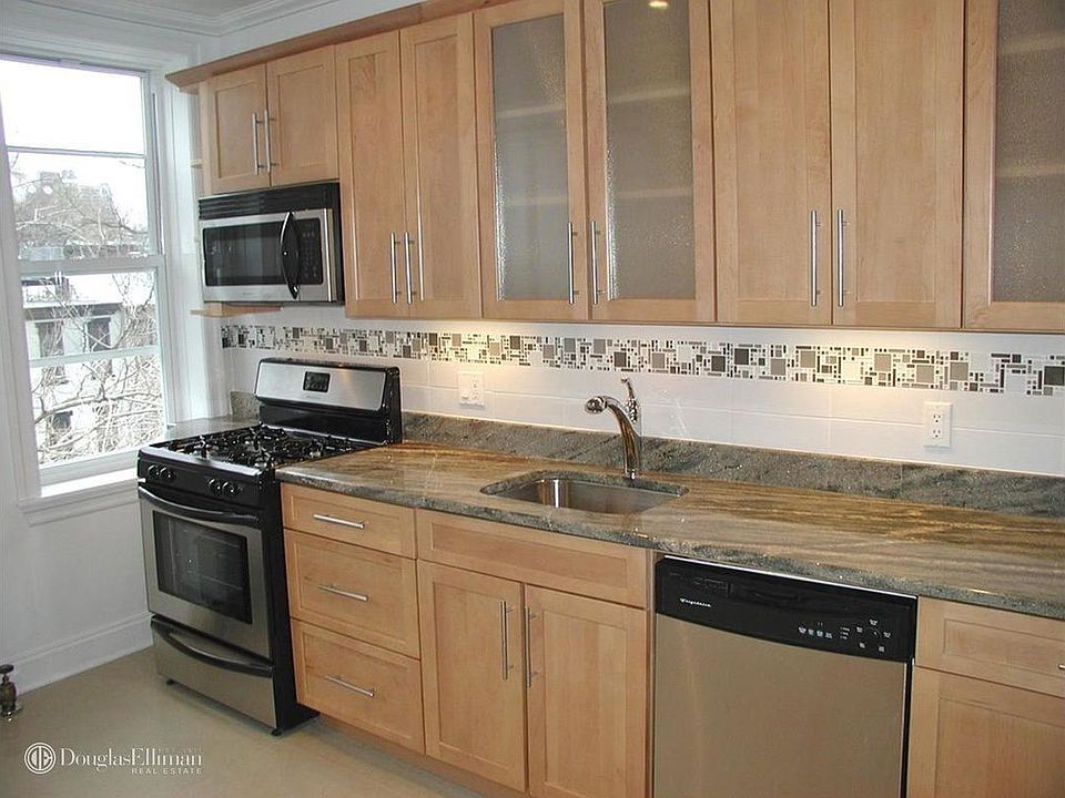 1st image of 99 Wyckoff St APT 4R