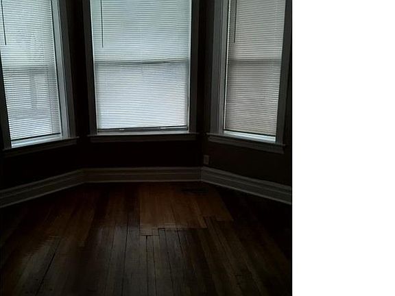 4th image of 1439 S Lawndale Ave #1