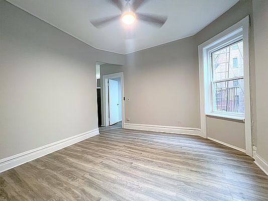 2nd image of 2108 Amsterdam Ave #6S