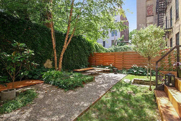 Sold by Corcoran | media 16