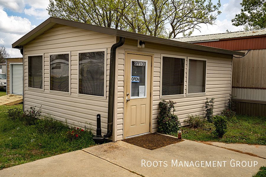 2nd image of 3818 Napier Field Rd #G714