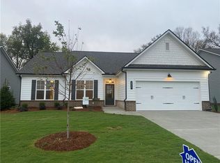 213 Montview Dr, Jefferson, GA 30549