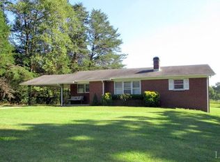 12512 E Gretna Rd, Gretna, VA 24557