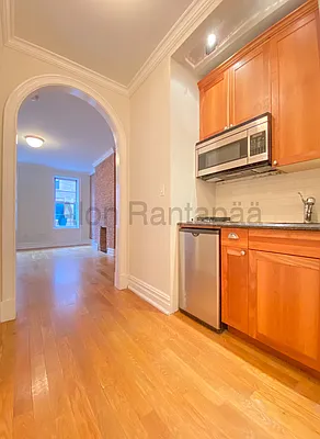 Rented by (Legacy) NY Quality Living Uptown | media 9