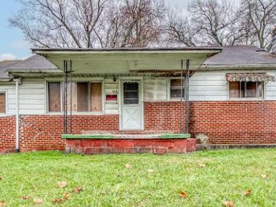 924 W Main St, Saltville, VA, 24370