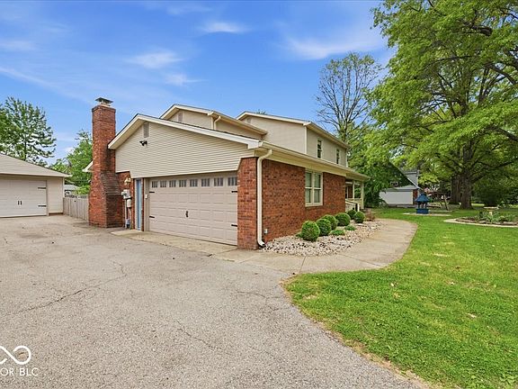 5th image of 1343 S Buttercup Dr