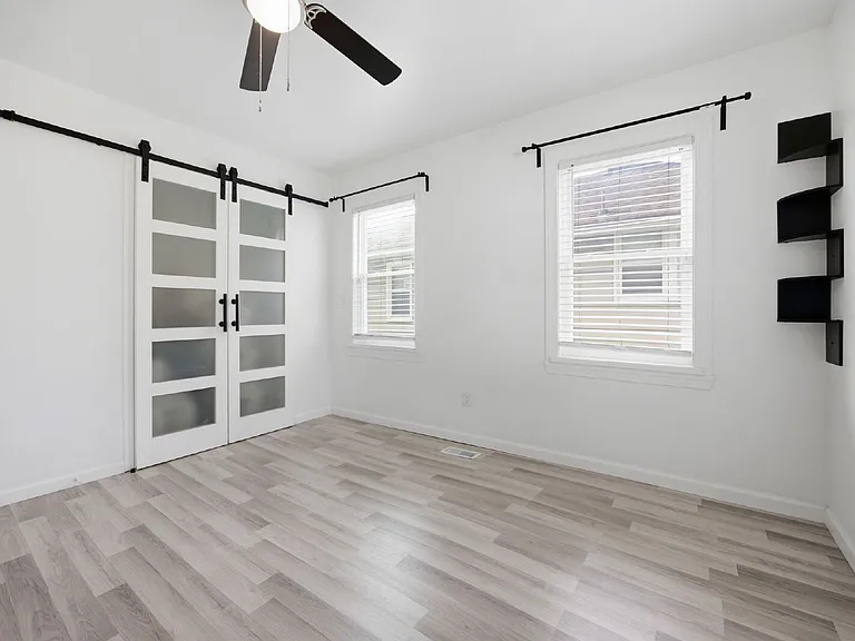 1714 Richmond Ave — Photo 10