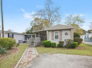 11 Dover St, Murrells Inlet, SC 29576