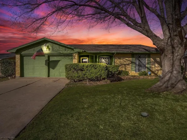 403 Cavendish Dr, Arlington, TX 76014