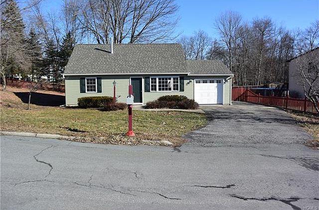 1st image of 116 Ayers Ct
