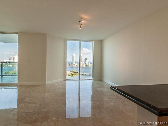 4th image of 3201 NE 183rd St APT 2002