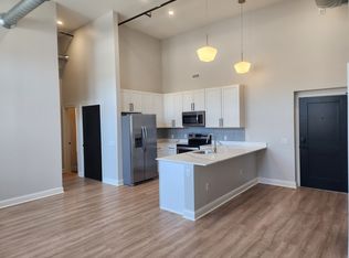 17 Anya Ct #302, Poughkeepsie, NY 12603