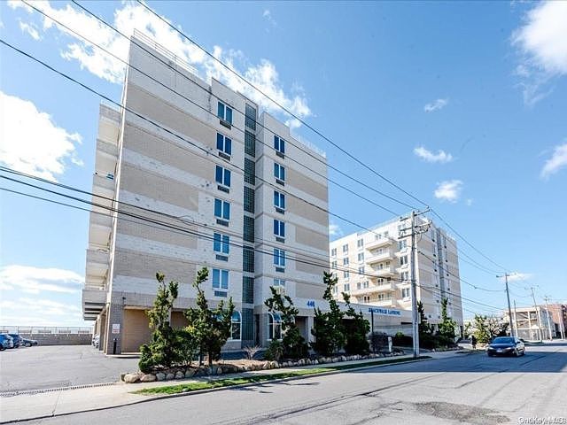 1st image of 440 Broadway #4C