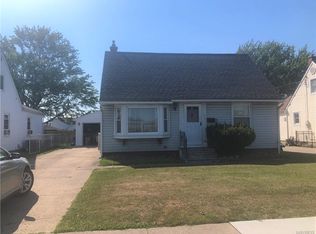 155 Lochland Dr, Cheektowaga, NY 14225